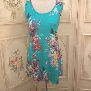 Beautiful floral sleeveless top